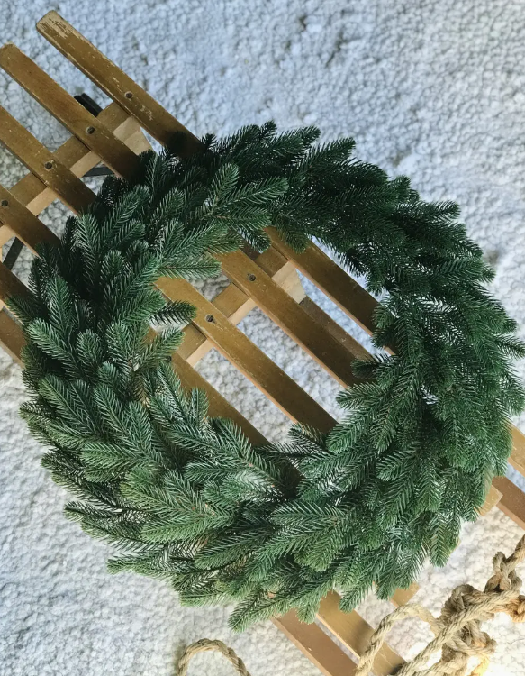 Вінок литий Traditional d 50 см - зелений
