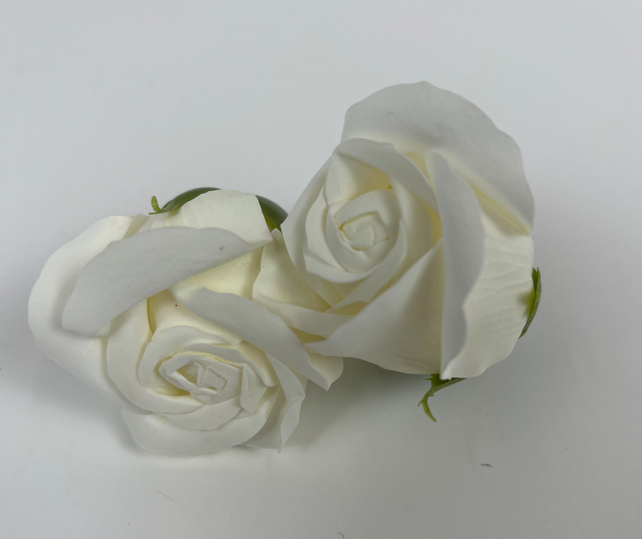 З ДЕФЕКТОМ Троянда з мила - А_2 біла