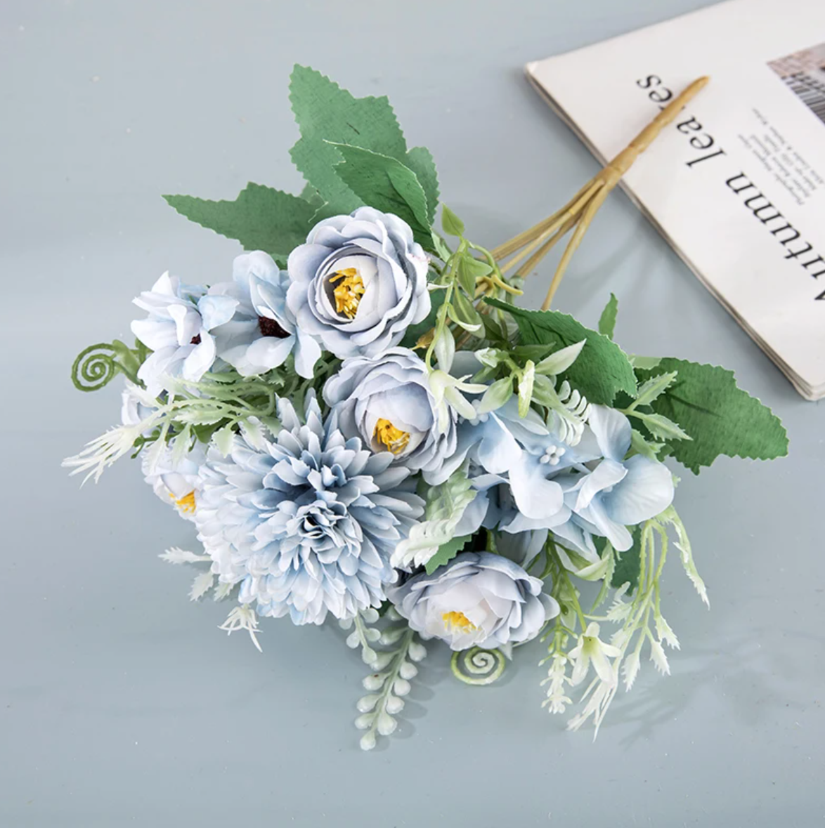 Букет 18 - хризантема, троянди - блакитний