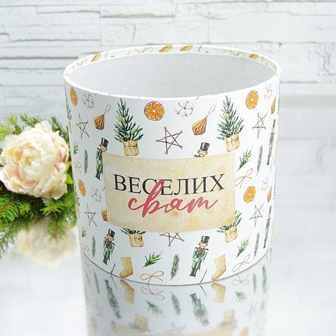 Шляпна коробка D18 - "Лускунчик"