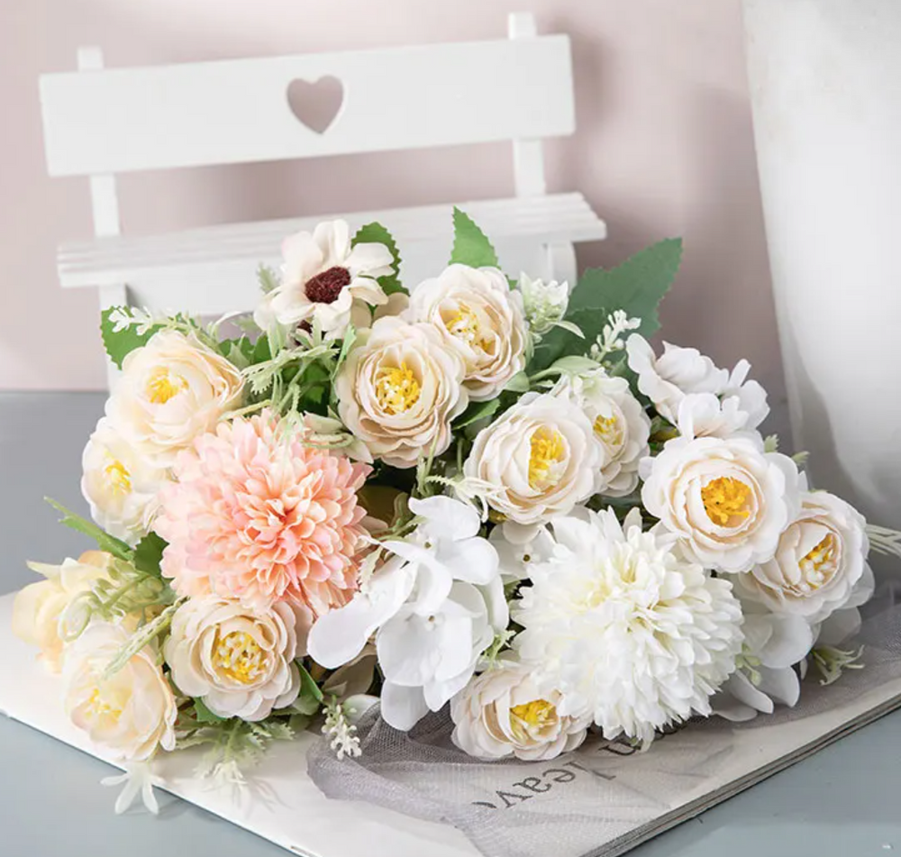 Букет 18 - хризантема, троянди - білий